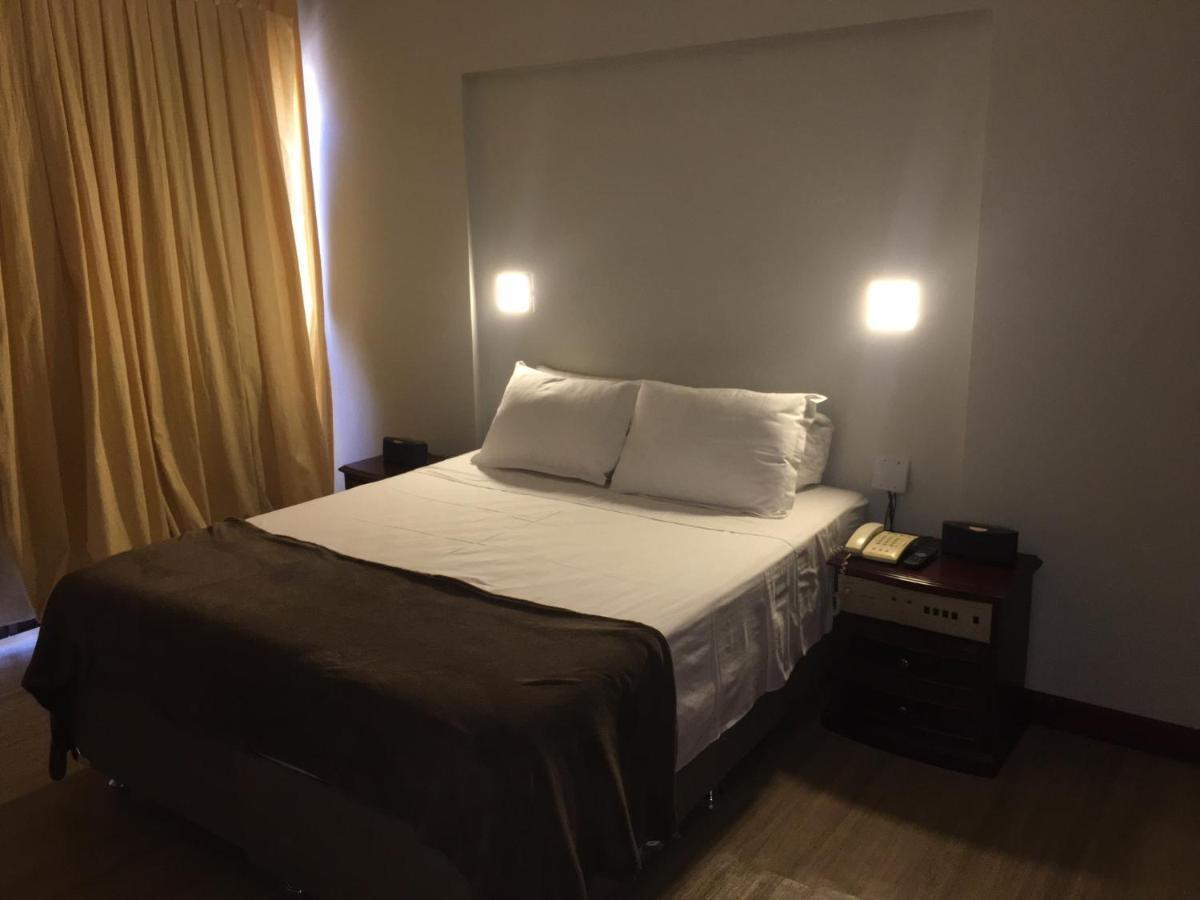 Apart Hotel No Coracao De Brasilia Kubitschek Plaza Esterno foto