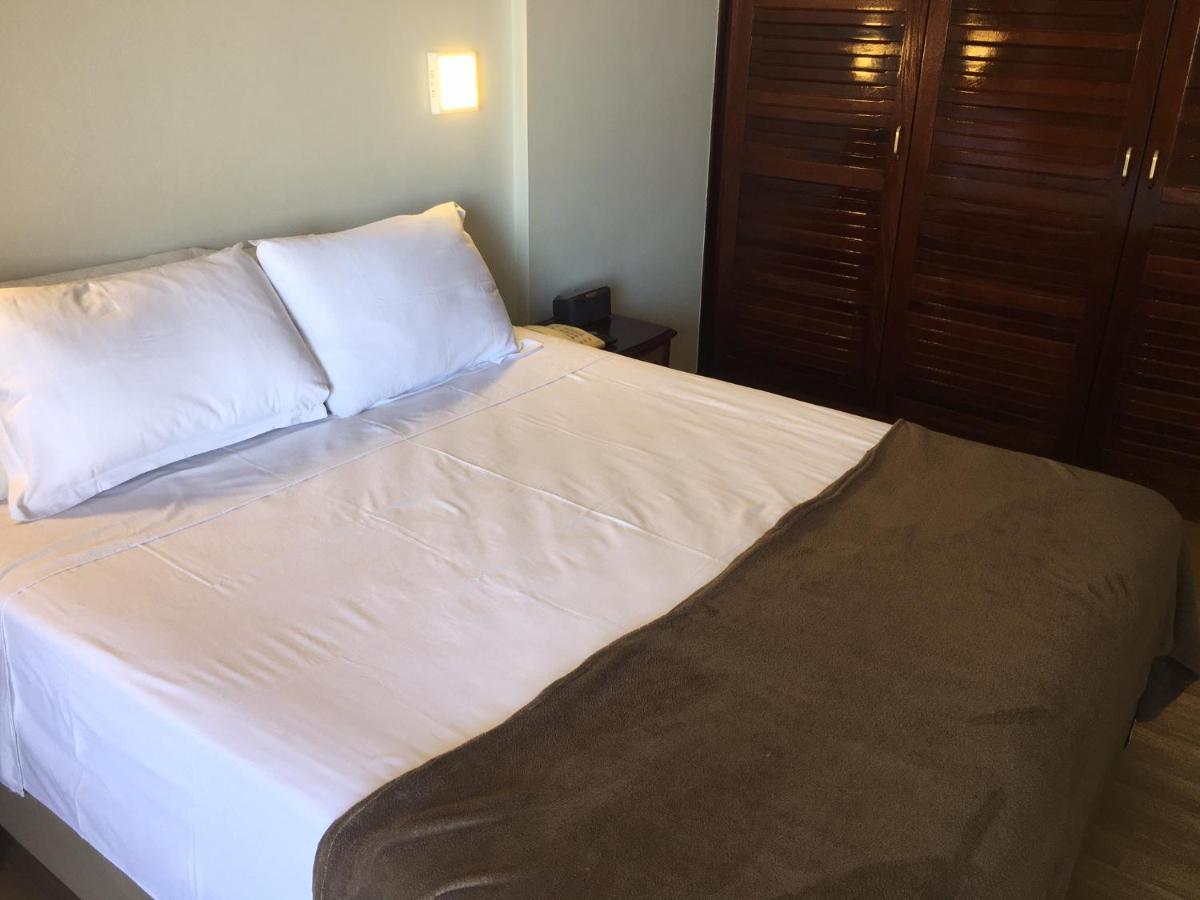 Apart Hotel No Coracao De Brasilia Kubitschek Plaza Esterno foto