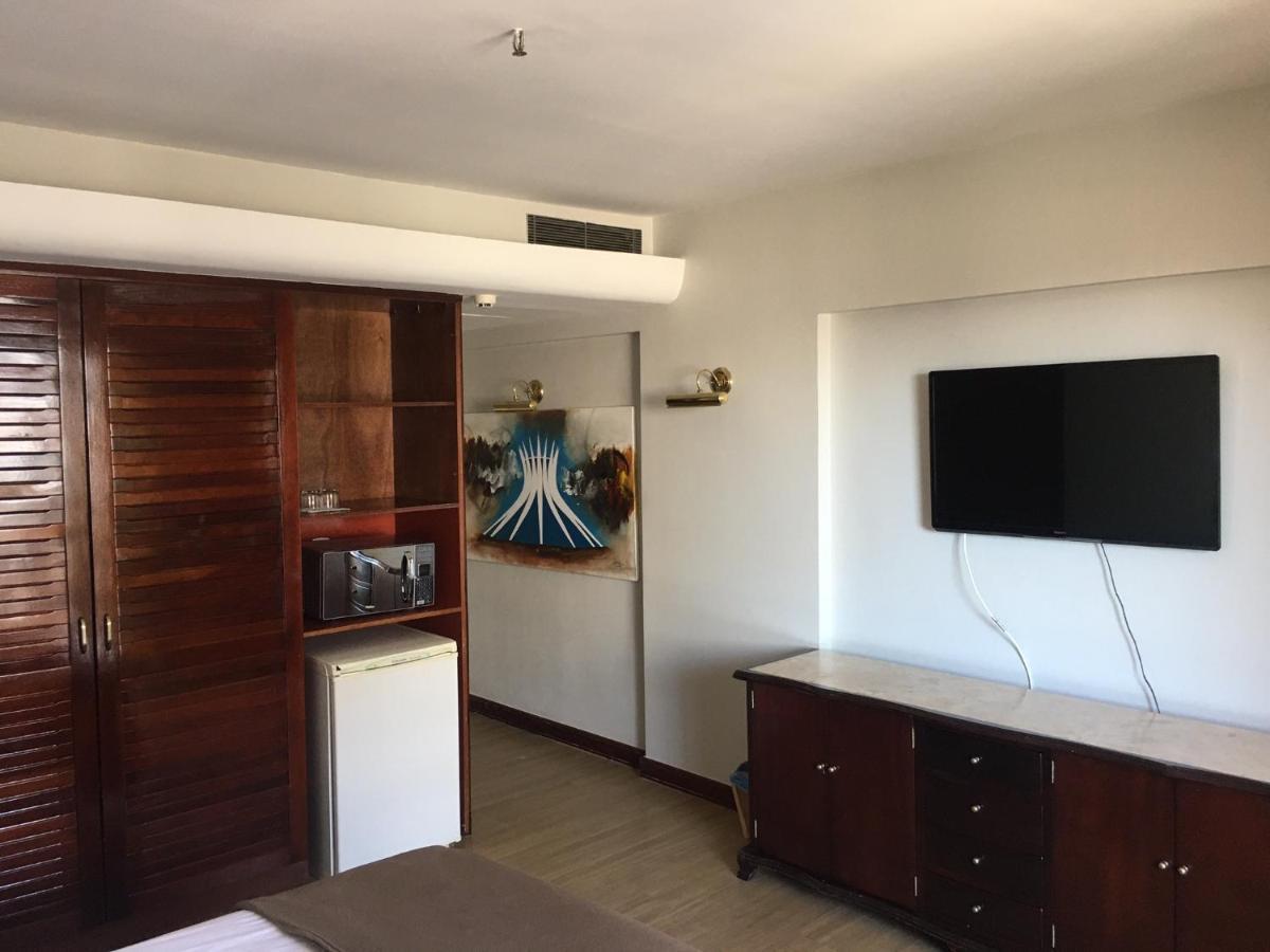 Apart Hotel No Coracao De Brasilia Kubitschek Plaza Esterno foto