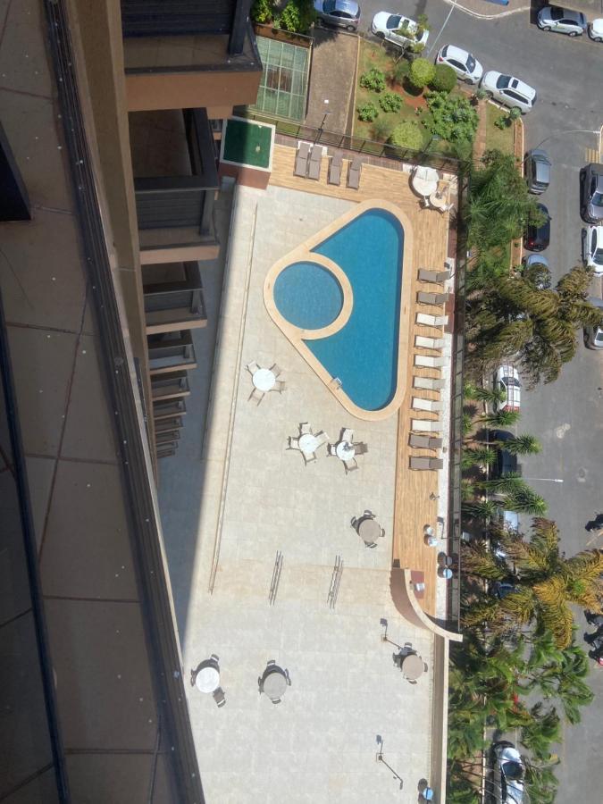Apart Hotel No Coracao De Brasilia Kubitschek Plaza Esterno foto